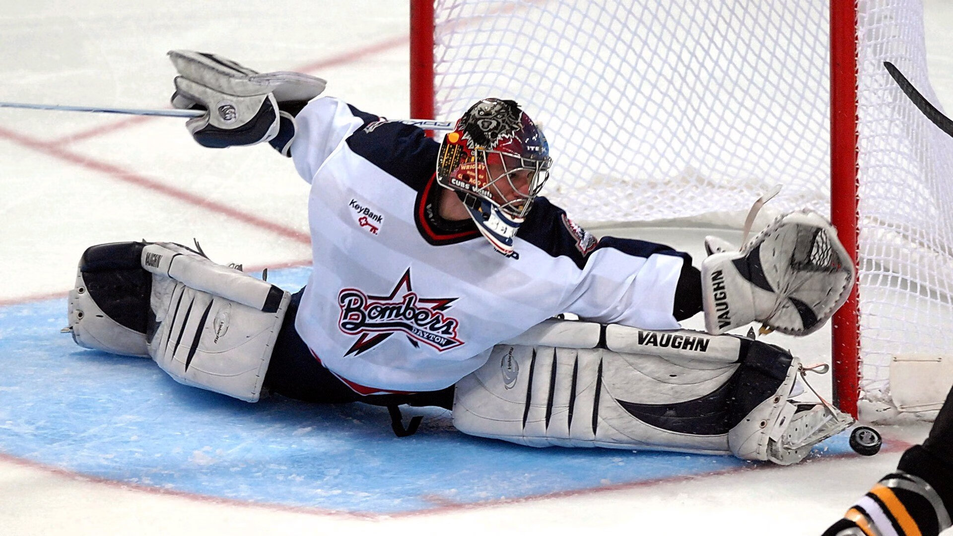 开云体育在线-安菲尔德奇迹再现，红军铁血逆转巴黎，欧冠半决赛焦点战铸就经典