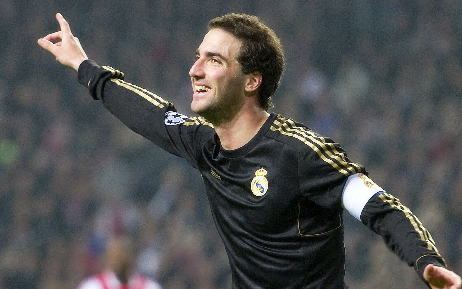 开云体育下载-罗马巅峰对决，智利防线如何被迪马利亚一剑封喉