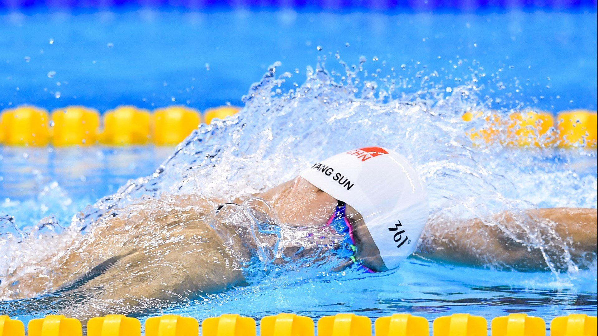 楚阿梅尼一锤定音!安哥拉对阵喀麦隆,新星闪耀改写战局