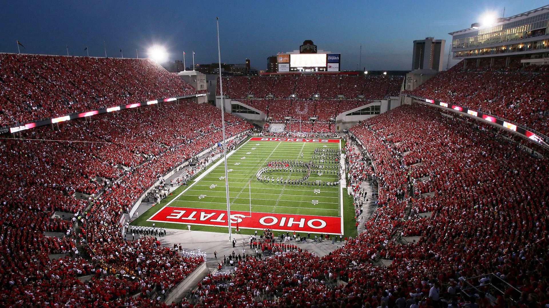 开云官方app入口-橙色风暴与红色闪电，雷诺引擎的终极复仇，塞恩斯如何用一场比赛改写围场格局